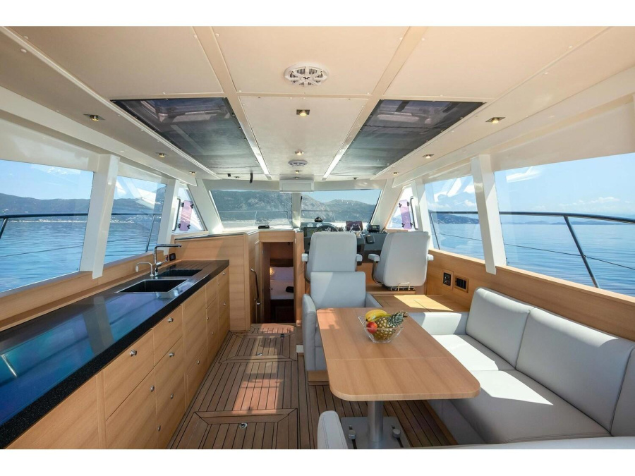 Interior image - 2