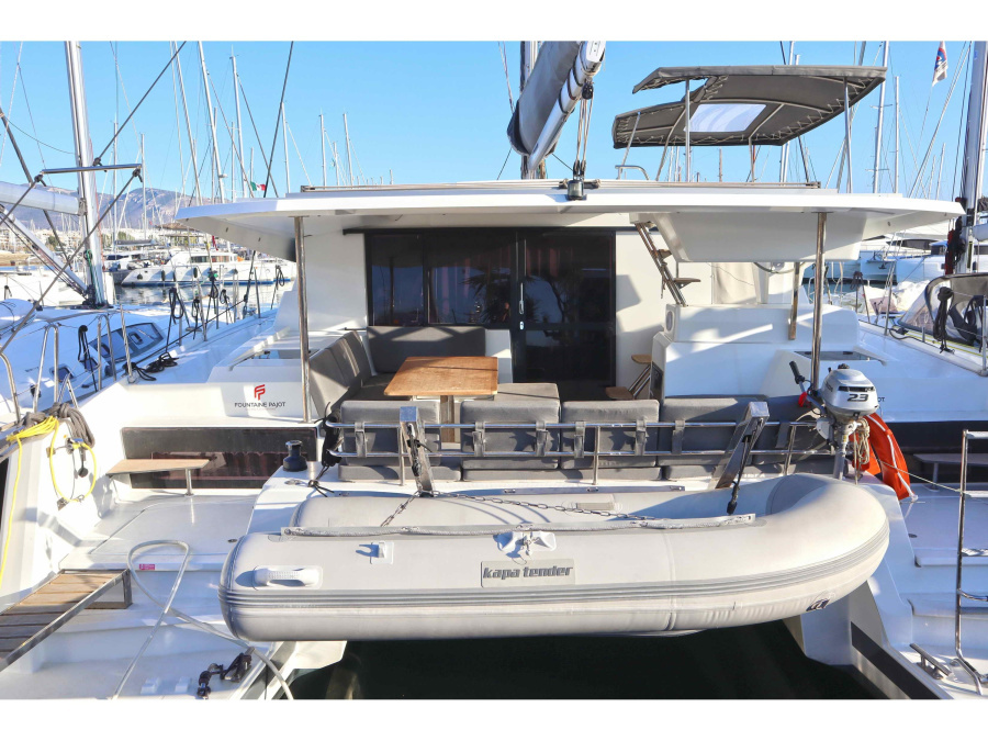 Photo #1 - Astréa 42 (Hannah III) in Tourlos Marina - 25165