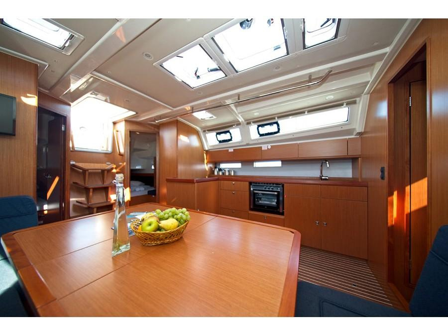 Interior image - 2