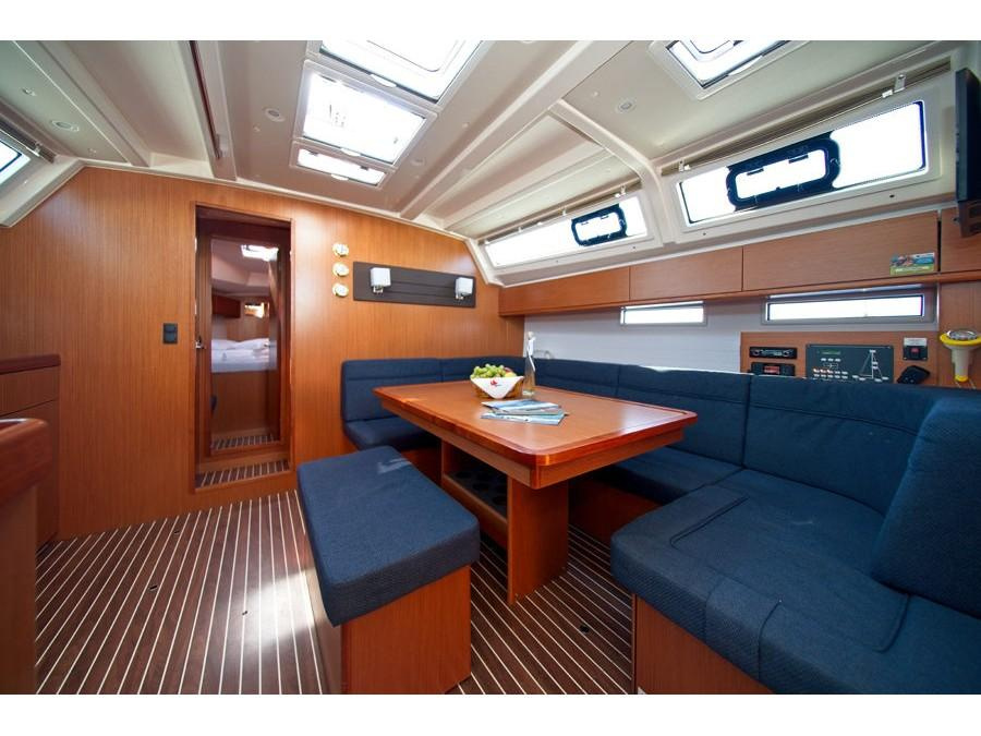 Interior image - 1