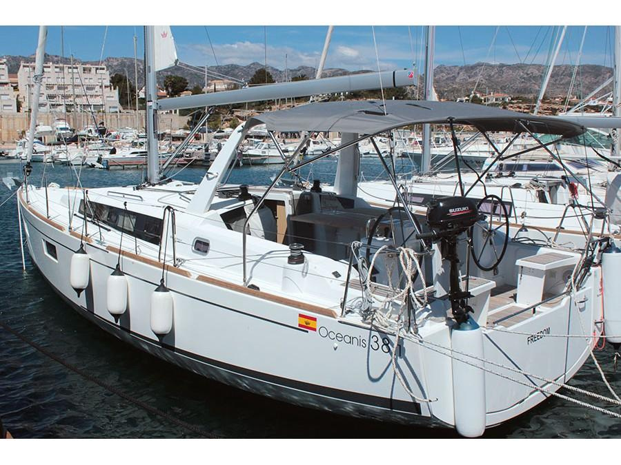 Photo #1 - Oceanis 38.1 (FREEDOM) en Port Olimpic - 18410