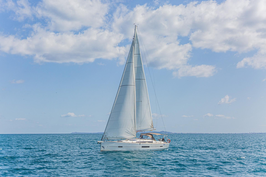 Photo #1 - Dufour 520 Grand Large (Dream Planet) in Marina - 12226