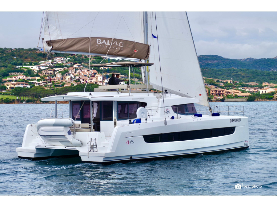 Photo #1 - Bali 4.6 (ORSA 2- A/C, Generator, Water maker) en  - 21231