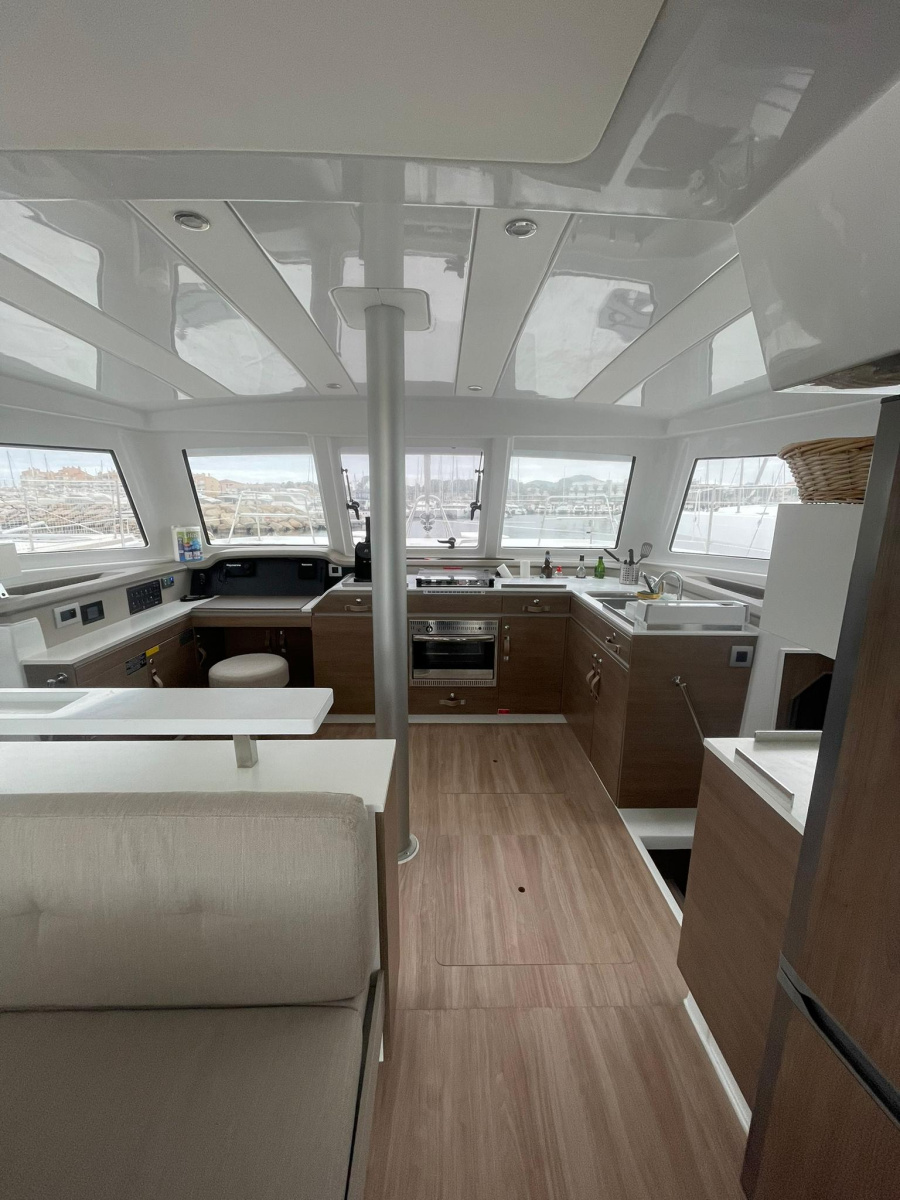 Kris Boat - 1