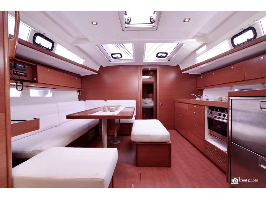 Interior image - 1