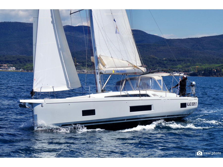 Photo #1 - Oceanis 46.1 (Emma - Water maker, Solar Panel) in Marina di Scarlino - 19379