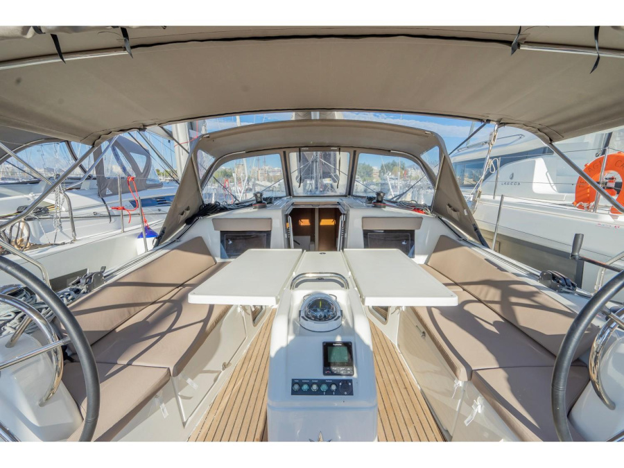 Photo #1 - Sun Odyssey 410 (ANASSA) in Marina - 18726