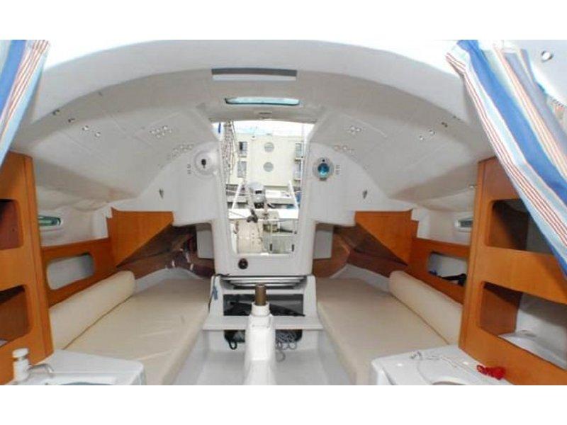 Interior image - 1
