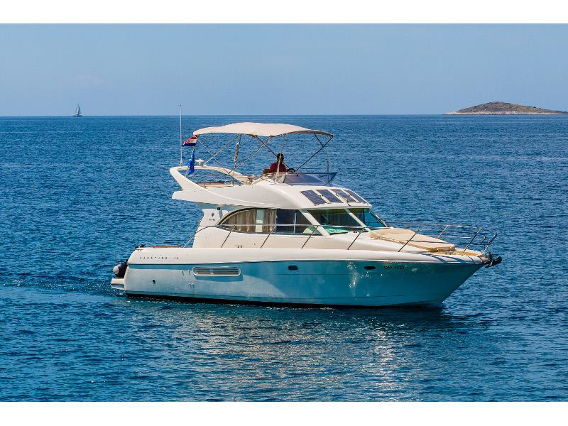Photo #1 - Jeanneau Prestige 36 Fly (Dodo) en Marina Kremik - 25666