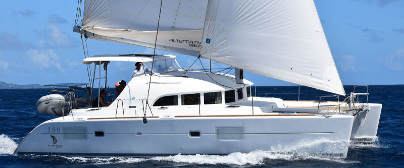 Photo #1 - LAGOON 380 S2 (4 CAB + 2) (DAISY TEMPLE) in MARTINIQUE - LE MARIN - 25897