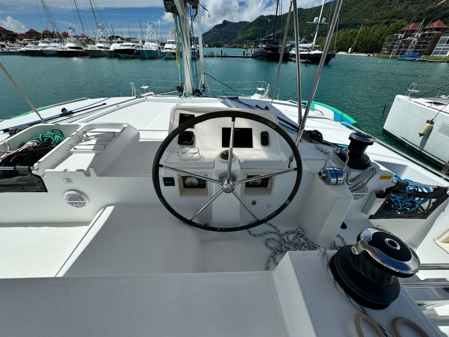 Photo #16 - LAGOON 450 FLYBRIDGE | 2015 (ZIL SEASHELL) en Mahé - 25937
