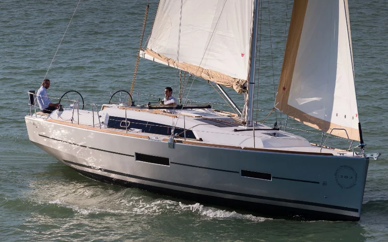 DUFOUR 382 GL (Excalibur)  - 7