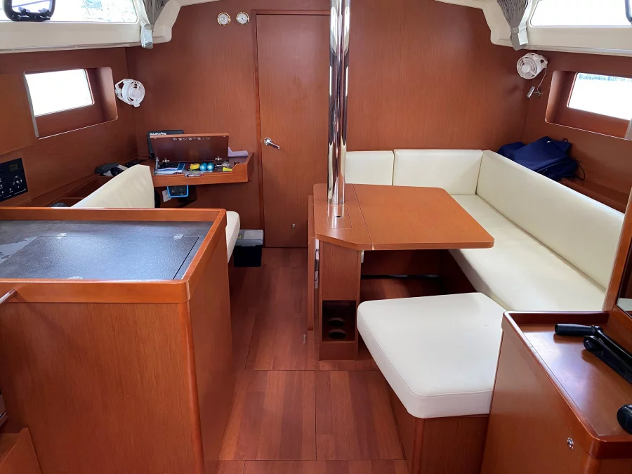 OCEANIS 41.1 (3 CAB) (OSCAR I)  - 4