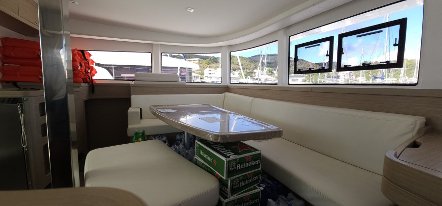 Photo #4 - LAGOON 42 (4 CAB + 2) (OSCAR VI) in Le Marin - 26180