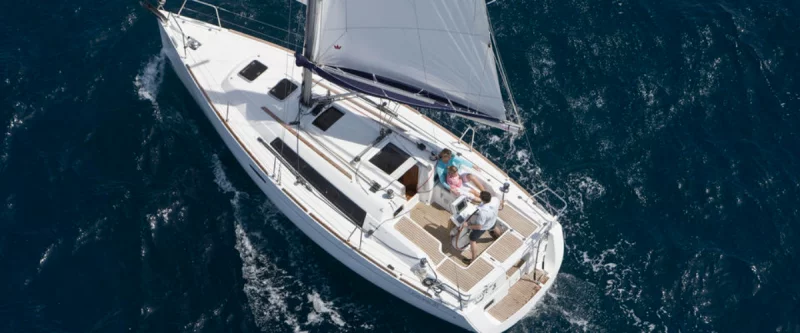 OCEANIS 31 (2 CAB) (JYLAIR)  - 1