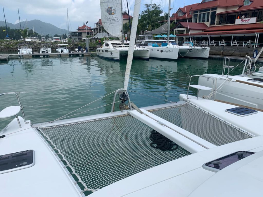 Photo #7 - LAGOON 380 (4 CAB+2) |2018 (Pampero) in Mahe - 26434