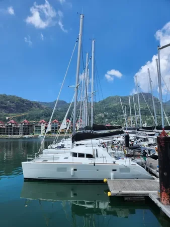 LAGOON 380 (4 CAB+2) | 2019 (PAPANGA)  - 0
