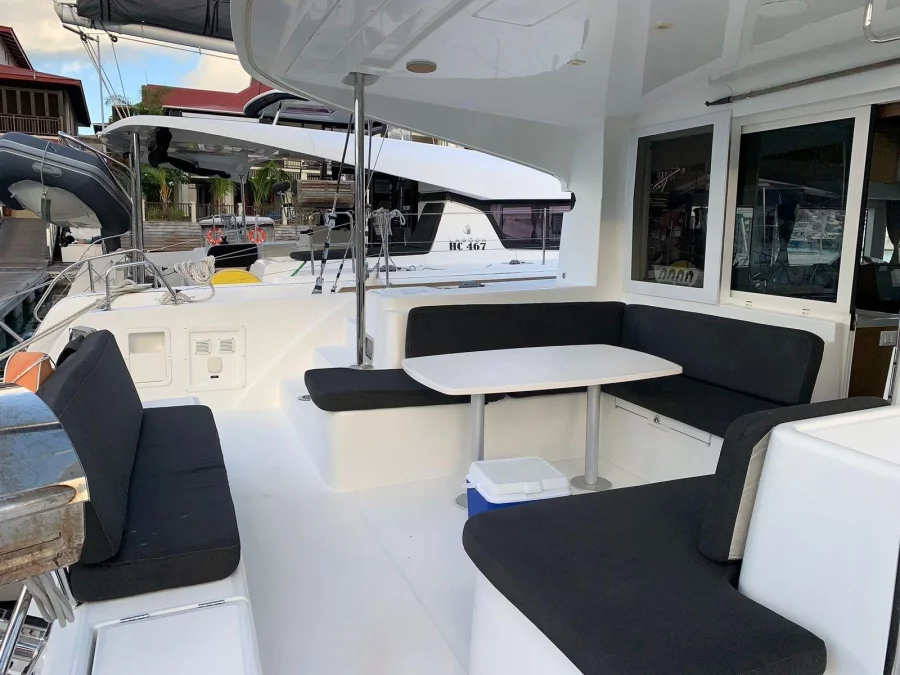 LAGOON 40 (4 CABS + 2) | 2 SDB | 2019 (Cotopaxi)  - 8