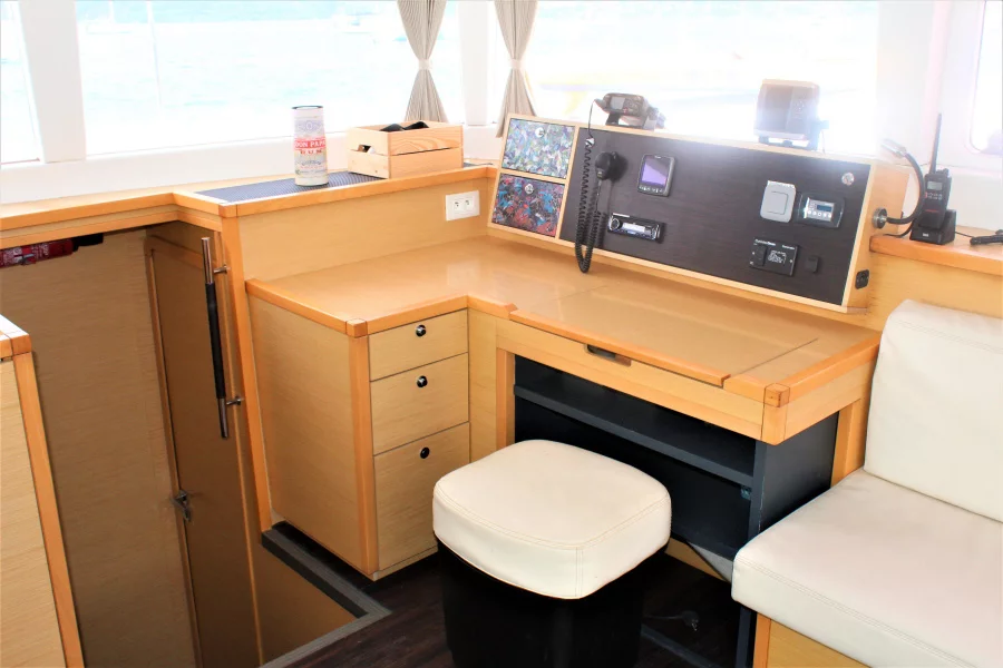 LAGOON 450 F (Macarel)  - 10