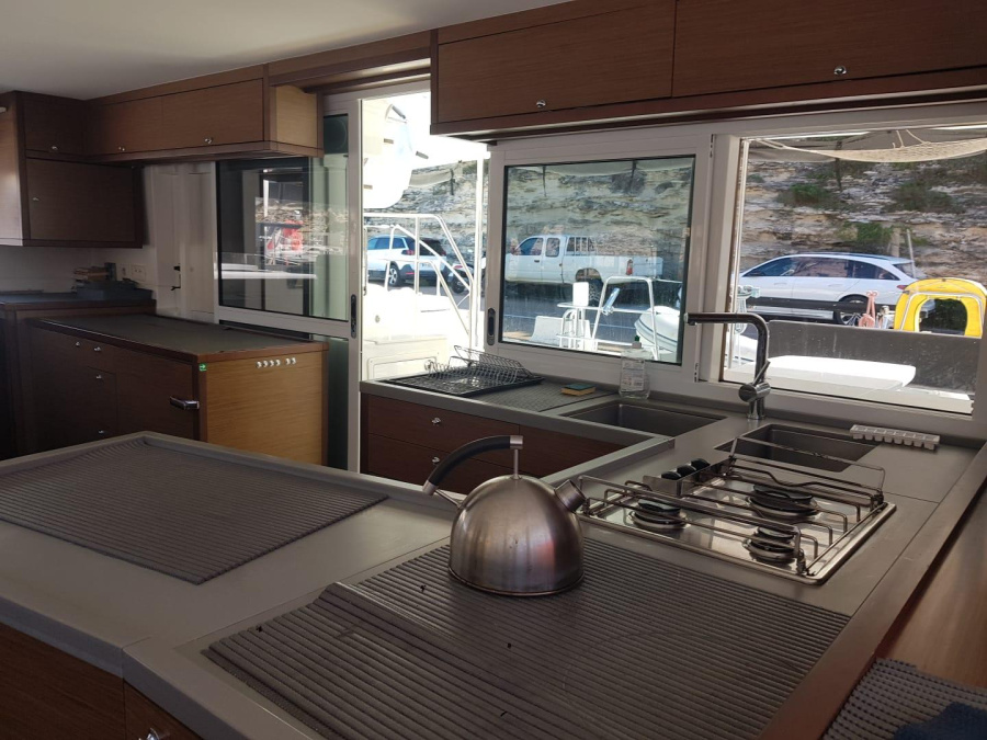 Photo #199 - LAGOON 450 S | 2022 (BLUE DIAMOND (Sunday)) en Bonifacio - 26681