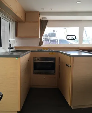 Photo #10 - LAGOON 450 SPORTOP | 2018 | WATERMAKER (AROME) en Mahé - 26705
