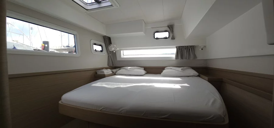 LAGOON 42 PREMIUM (4 CAB+2) (STAR VI)  - 2