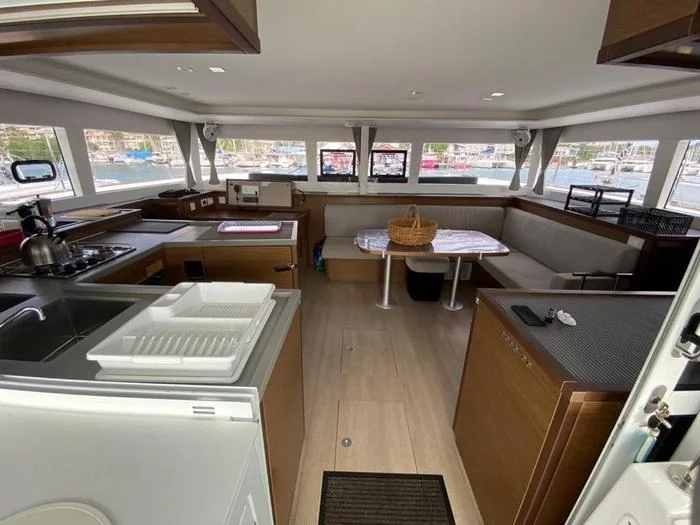 LAGOON 450 S (Mabuhay)  - 4