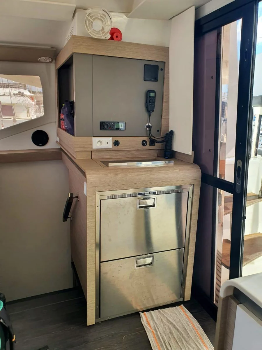 FOUNTAINE PAJOT ISLA 40 (AKWABA)  - 6