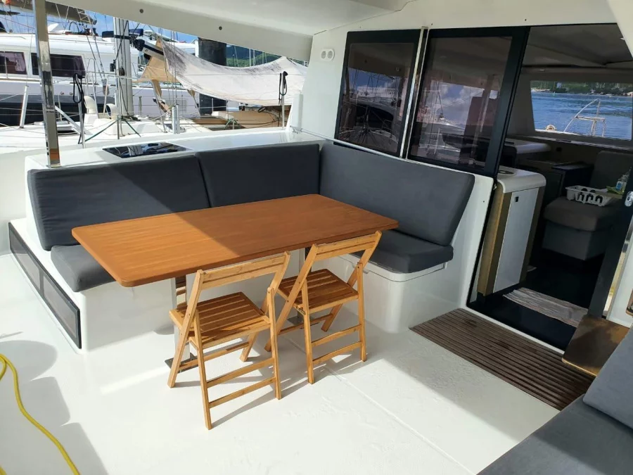 FOUNTAINE PAJOT ISLA 40 (AKWABA)  - 3