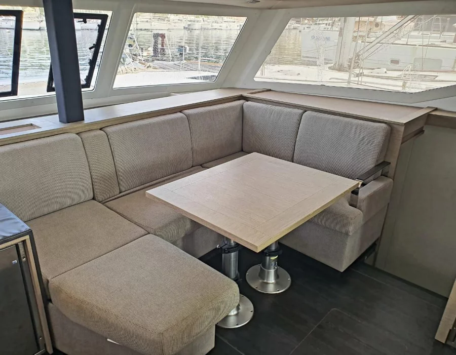 FOUNTAINE PAJOT ISLA 40 (AKWABA)  - 5