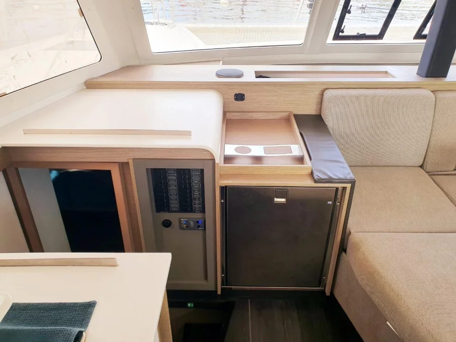 FOUNTAINE PAJOT ISLA 40 (AKWABA)  - 7