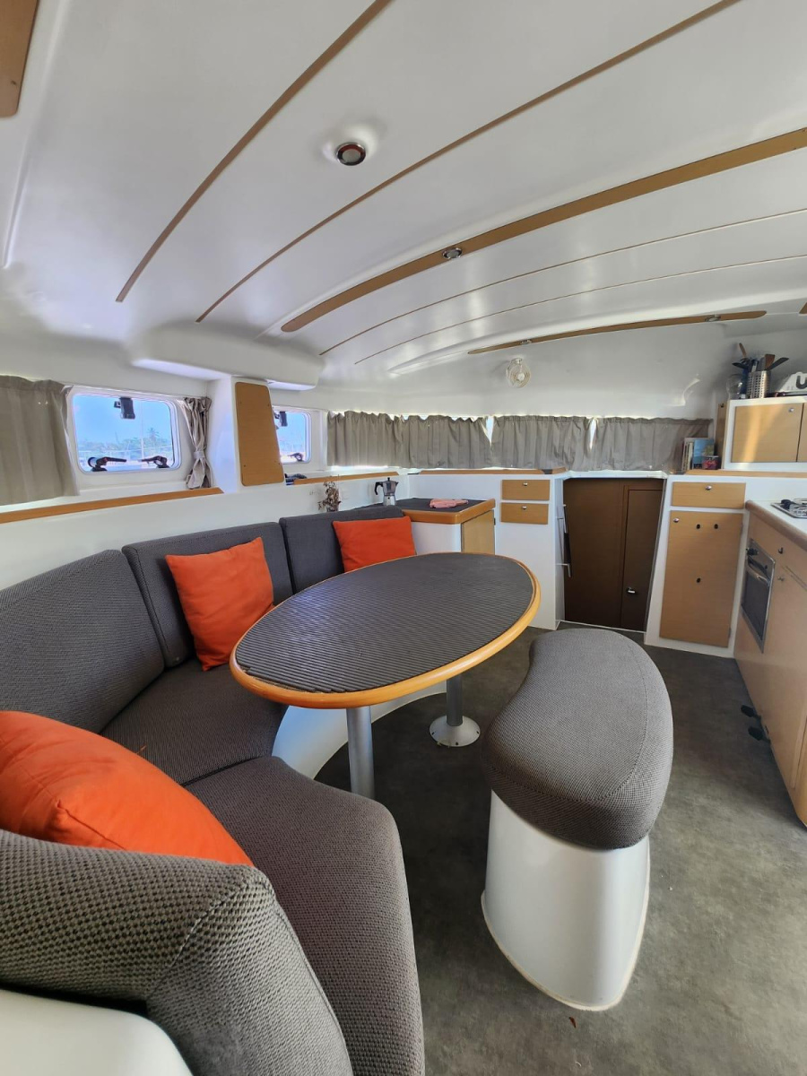 Photo #177 - LAGOON 380 (4 CAB+2) (ARCANE (refit 2023)) in Bas du Fort - 26983