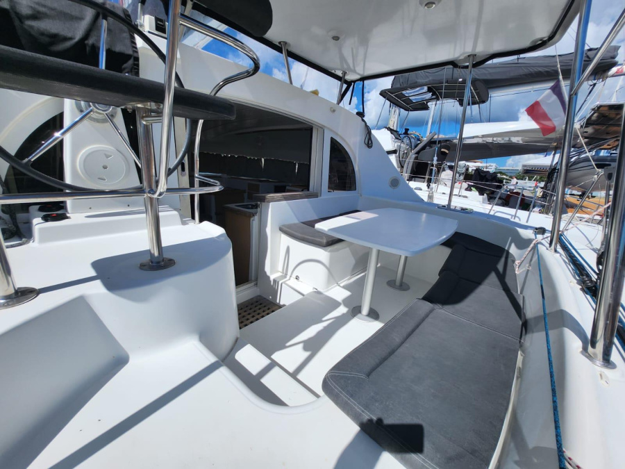 Photo #180 - LAGOON 380 (4 CAB+2) (ARCANE (refit 2023)) in Bas du Fort - 26983