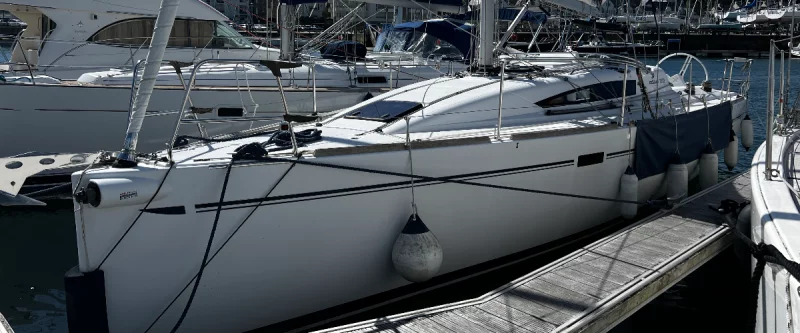 ELAN 350 (AN ALARC H)  - 164