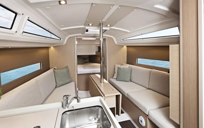 Photo #3 - OCEANIS 30.1 (MINUSCULE) in Tolone - 27124