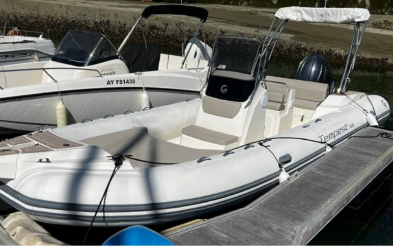 Photo #120 - CAPELLI TEMPEST 700 (One love) in Port du Crouesty - 27129