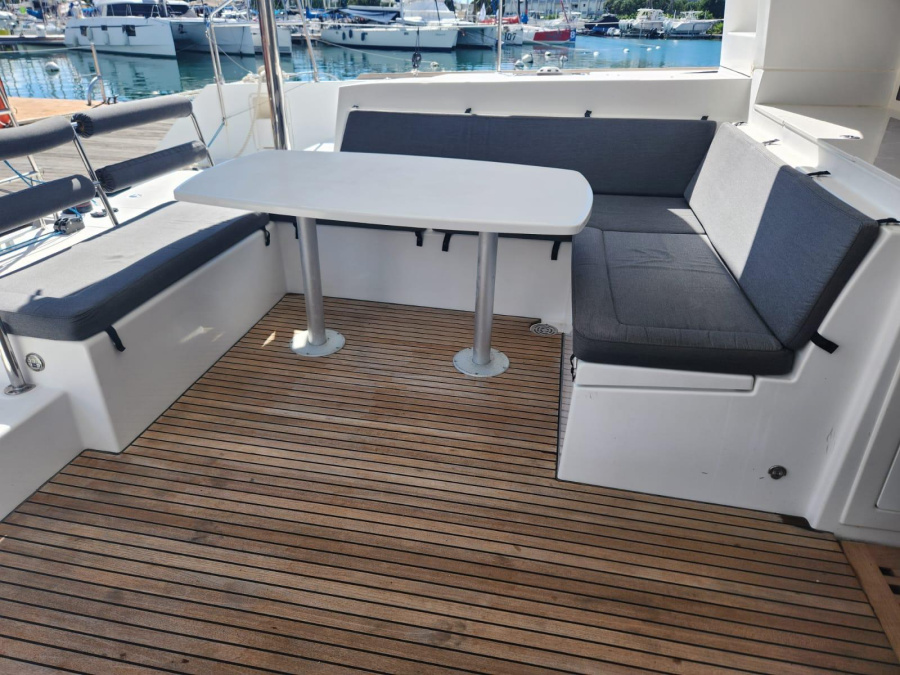 Photo #232 - LAGOON 450 F PROP (BUMBU (REFIT 2024)) in Bas du fort - 27146
