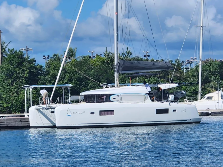 LAGOON 42 2025 (PETITE TERRE)  - 220