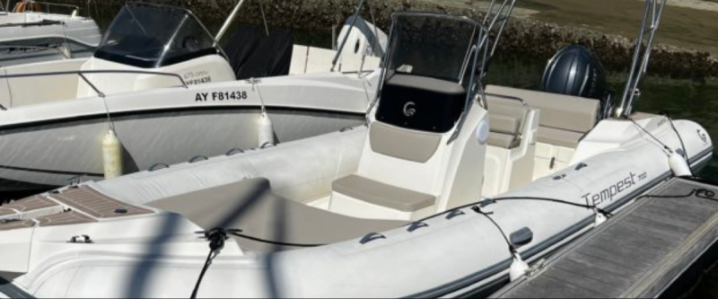 Photo #102 - CAPELLI TEMPEST 700 (STRACCIATELLA - 25) in Port du Crouesty - 60910