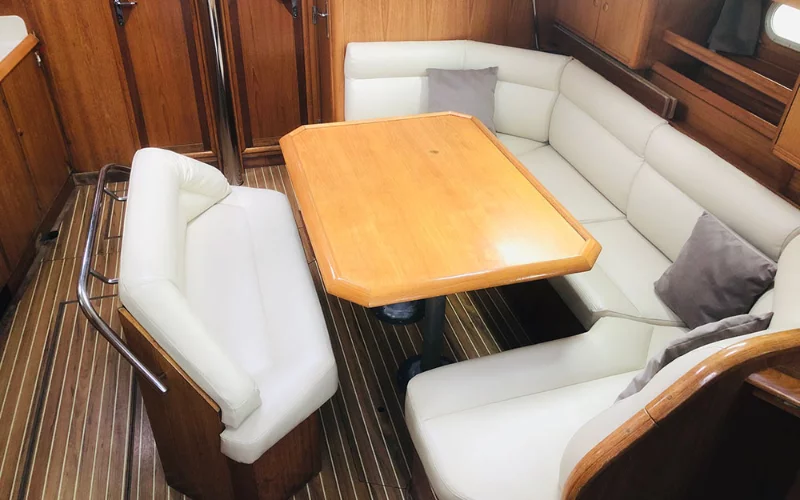SUN ODYSSEY 45 (4 CAB) (LE BOURLINGUEUR)  - 4