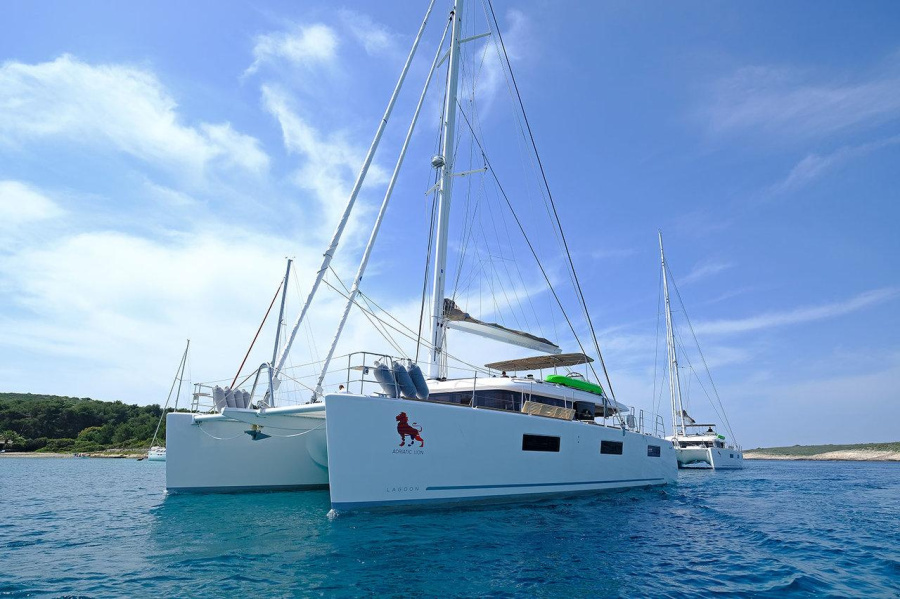 Photo #1 - Lagoon 620 - 6 + 2 cab. (Adriatic Lion) in Komolac, ACI Marina - 27414