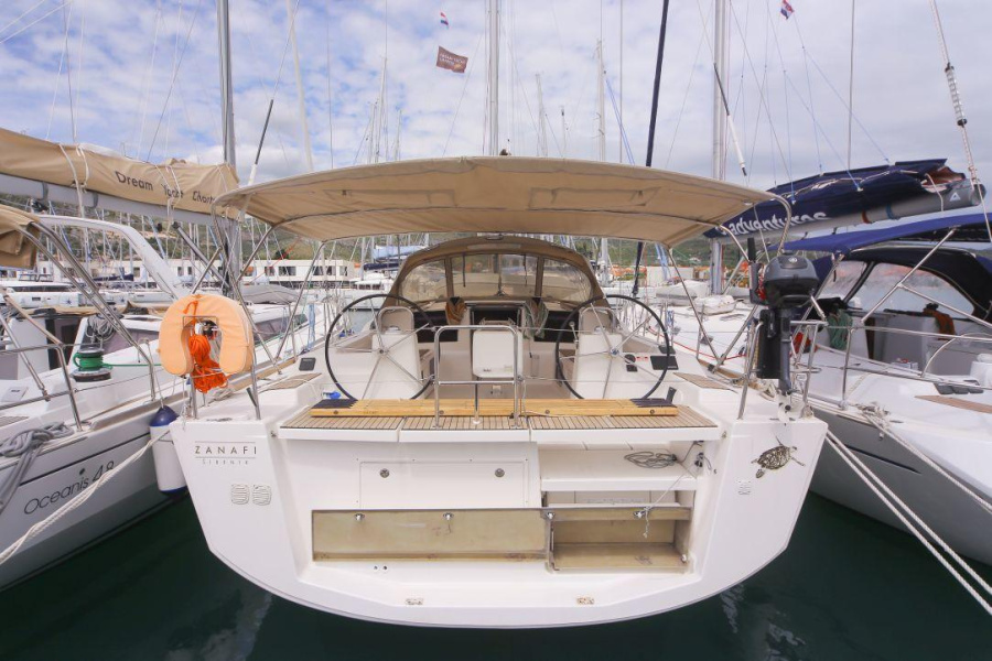 Photo #1 - Dufour 460 GL (ZANAFI) in Yachtclub Seget (Marina Baotić) - 27716