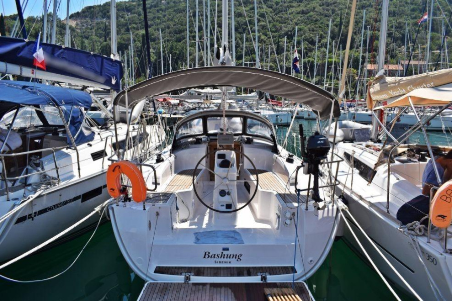 Photo #1 - Bavaria Cruiser 34 - 2 cab. (BASHUNG) in Komolac, ACI Marina - 27764