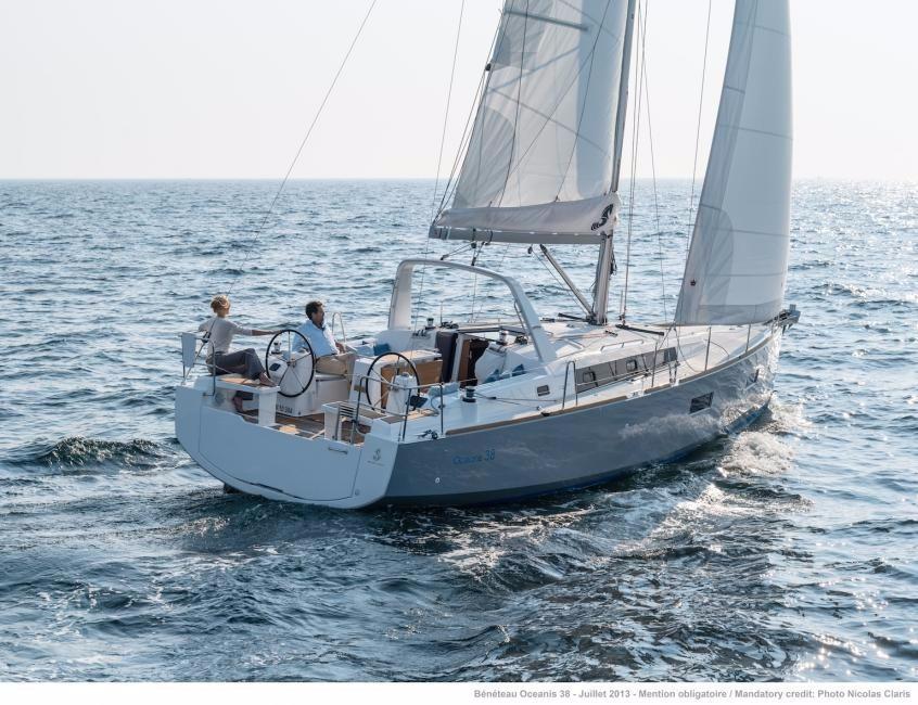 Photo #1 - Oceanis 38 - 3 cab. (KIRIAKI) en Šibenik, Marina Zaton - 28014