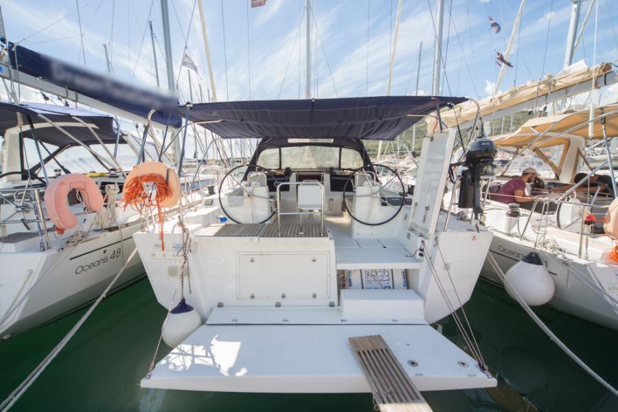 Photo #1 - Dufour 460 GL (MAAR) in Marina - 28052