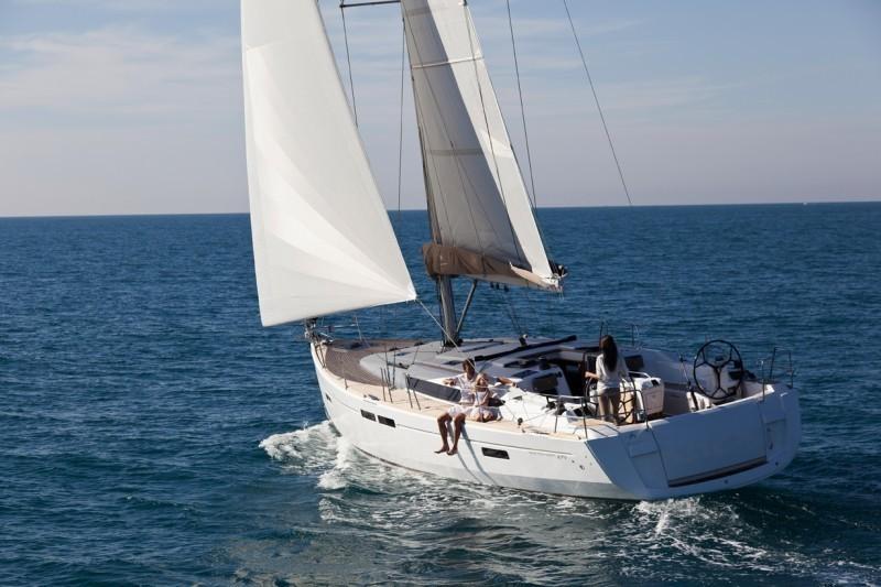 Photo #1 - Sun Odyssey 479 - 4 cab. (MURDOCK) in Alimos marina - 28183