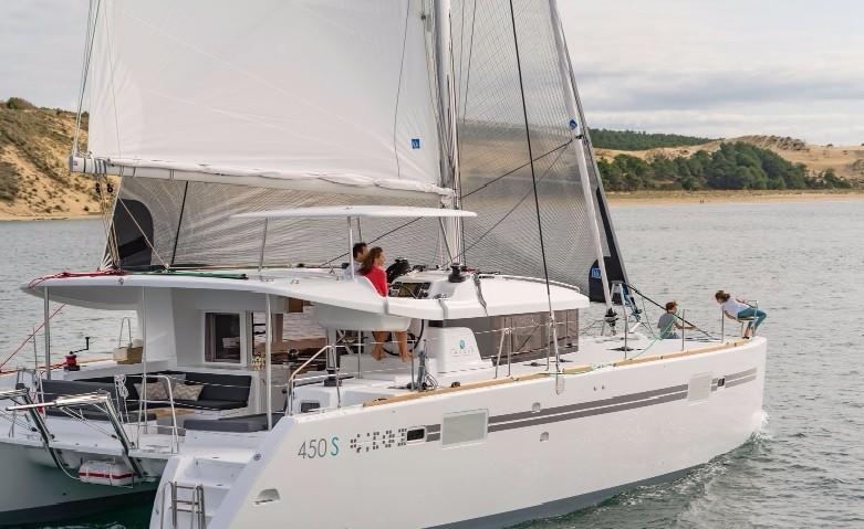 Photo #1 - Lagoon 450 S - 4 + 2 cab. (WAZODEZIL) en Conch Inn Marina - 28559