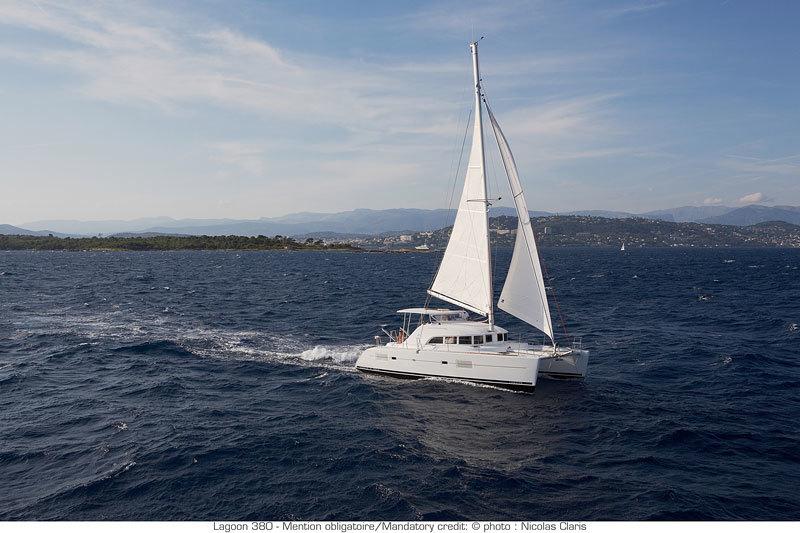Photo #1 - Lagoon 380 - 4 cab. (EPSILON) in Šibenik, Marina Zaton - 28637