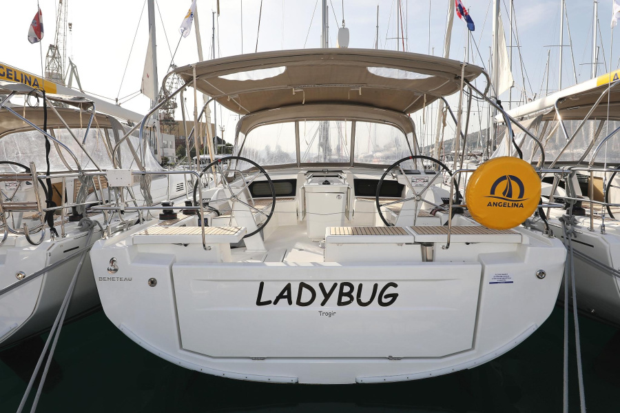 Photo #1 - Oceanis 46.1 - 4 cab. (Ladybug) in Marina (ex.SCT) - 29130