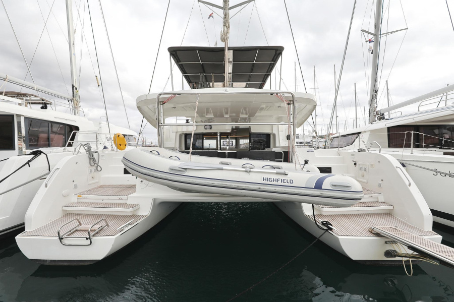 Photo #1 - Lagoon 46 - 4 + 2 cab. (Barbarella III) in Marina (ex.SCT) - 29136
